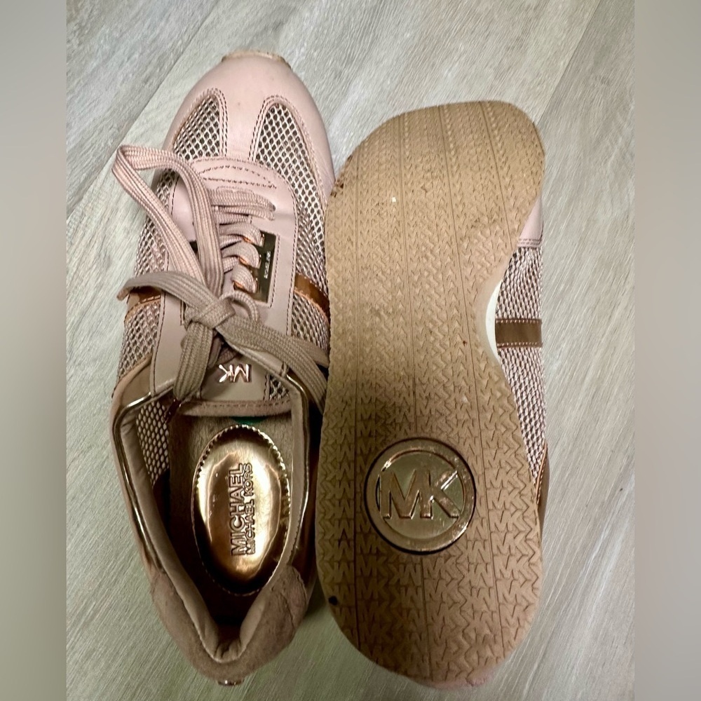 Michael Kors Maggie Trainer Pink Blush Rose Gold Size 8M - Picture 9 of 9